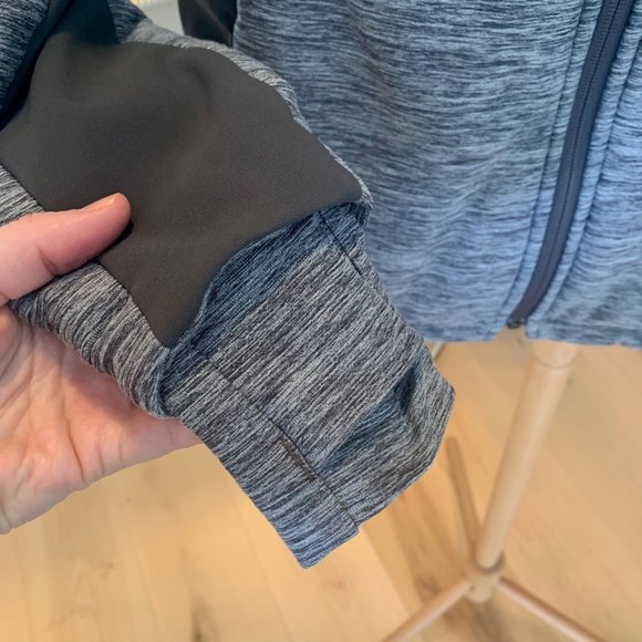 Jacket - Picture 3 of 6